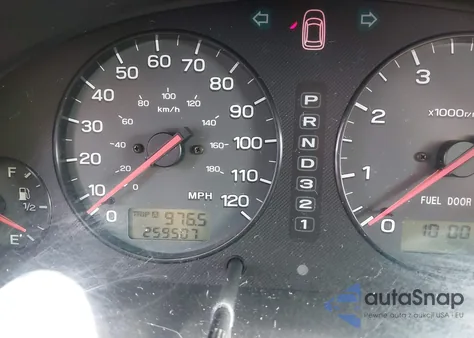 2002 Subaru Outback Limited z USA, uszkodzony, nr VIN 4S3BE686927205235